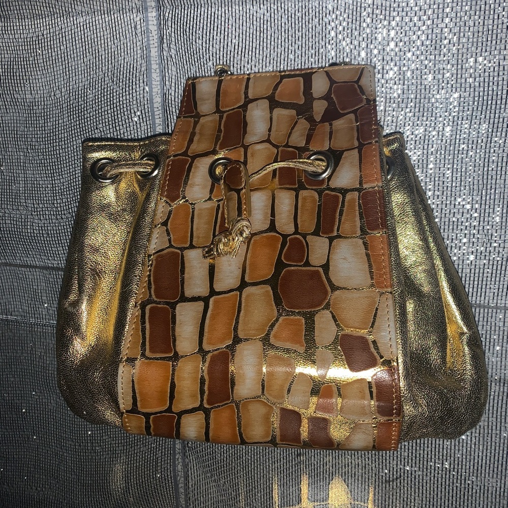 Beautiful gold Pattern purse